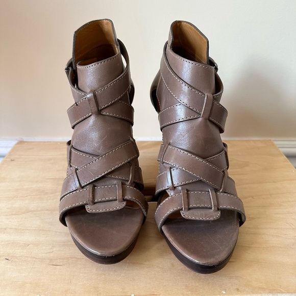 Michael Kors high heels. Women’s size 9.5. - Picture 2 of 10